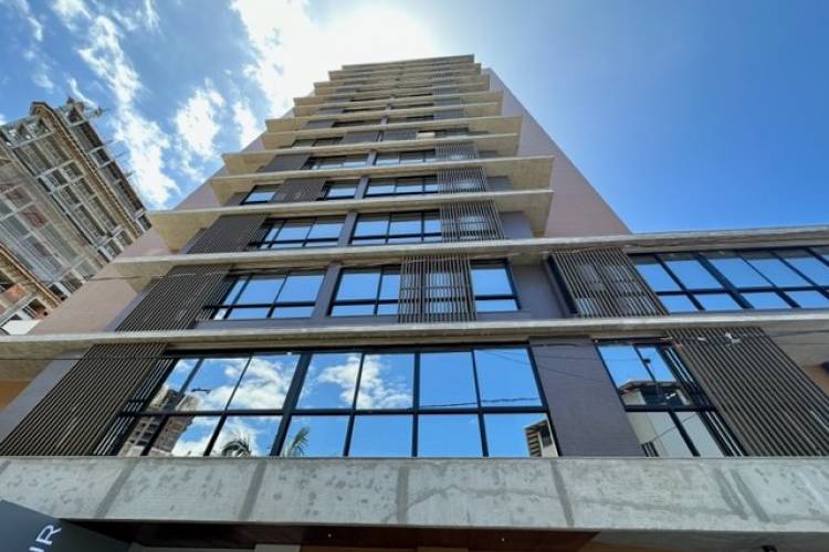 �timo Apto a 100mts da praia 3 Su�tes. 