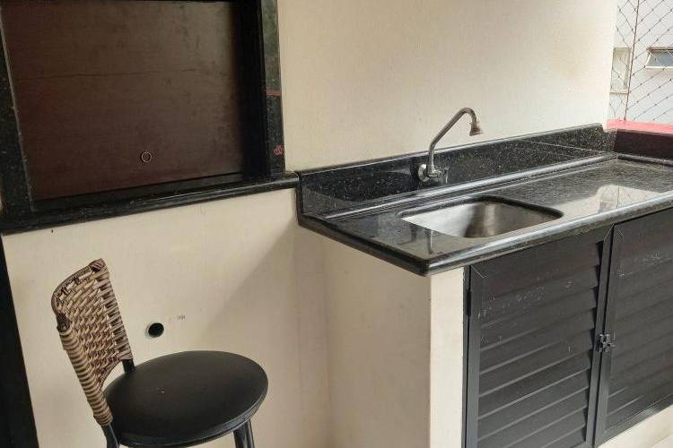 Apartamento Quadra mar Barra Sul Balne�rio Cambori