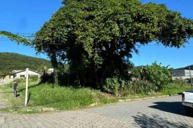 TERRENO/LOTE A VENDA EM BOMBINHAS