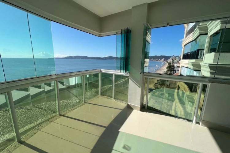 V4055 APARTAMENTO PARA VENDA FRENTE AO MAR EM MEIA