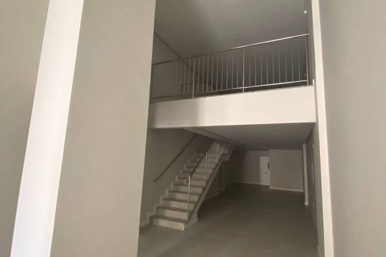 SC0003 SALA COMERCIAL COM 160M�, 200 MTS DO MAR EM