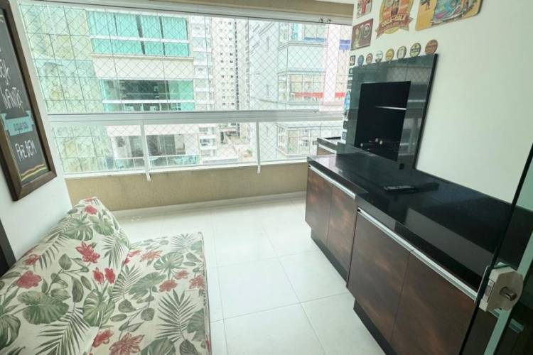 V3176 IM�VEL PARA VENDA COM 3 DOR SENDO UMA SUITE,