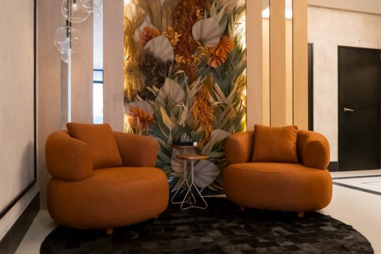 V2080 IM�VEL PRONTO PARA MORAR, 300 MTS DO MAR EM 