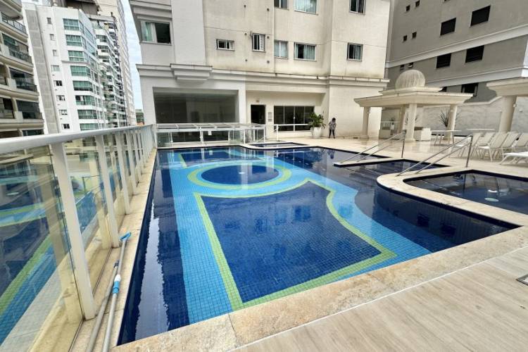 V4089 IM�VEL MOBILIADO PARA VENDA COM 4 SUITES, 20