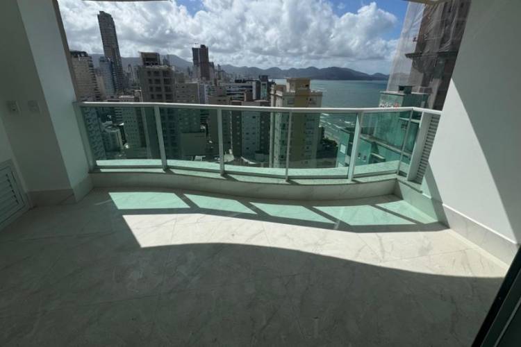 V4099 IM�VEL PARA VENDA COM 4 SUITES, VISTA AO MAR