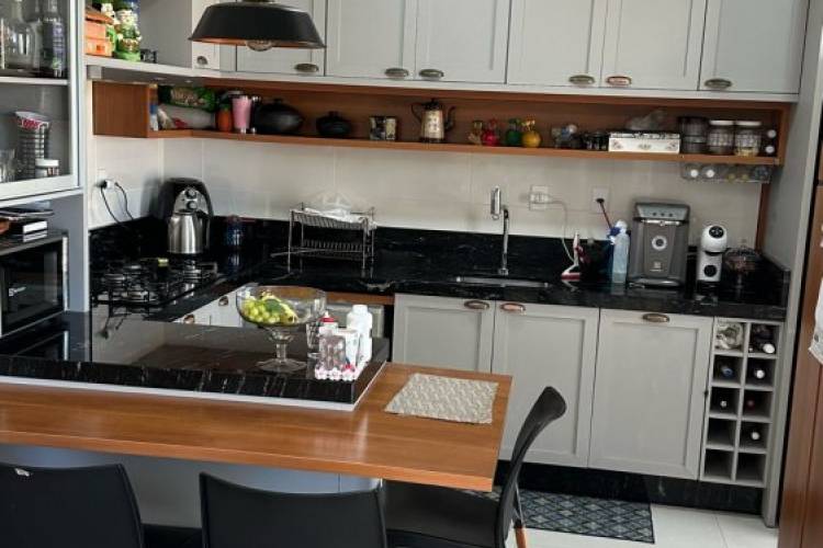 V3208 IM�VEL MOBILIADO PARA VENDA, 5 VAGAS, 600 MT