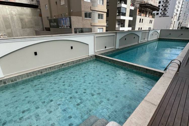 V3216 IM�VEL PARA VENDA COM 3 DOR, 600 MTS DO MAR 