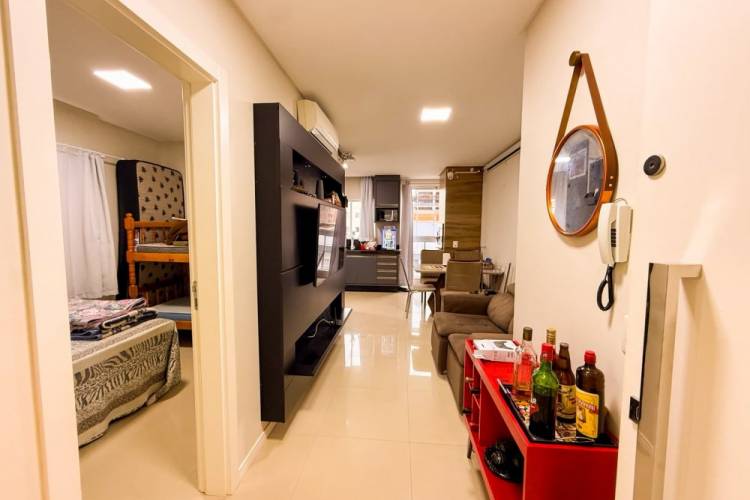 PROXIMO DO MAR APTO A VENDA, 70M�, UMA SUITE + 1 D